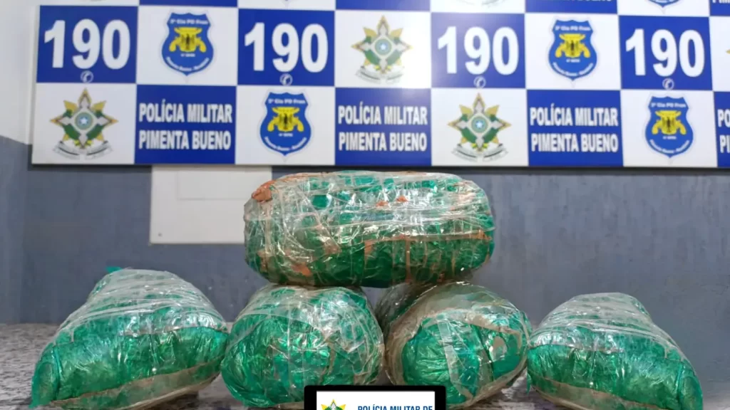 Operações da Polícia Militar Apreendem Armas e Mais de Uma Tonelada de Drogas em Rondônia